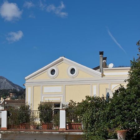 לינה וארוחת בוקר Molina  La Casa Di Donn'Amelia מראה חיצוני תמונה