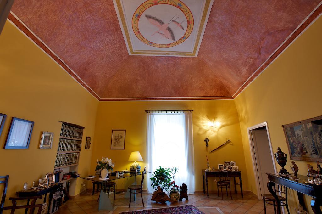 לינה וארוחת בוקר Molina  La Casa Di Donn'Amelia מראה חיצוני תמונה